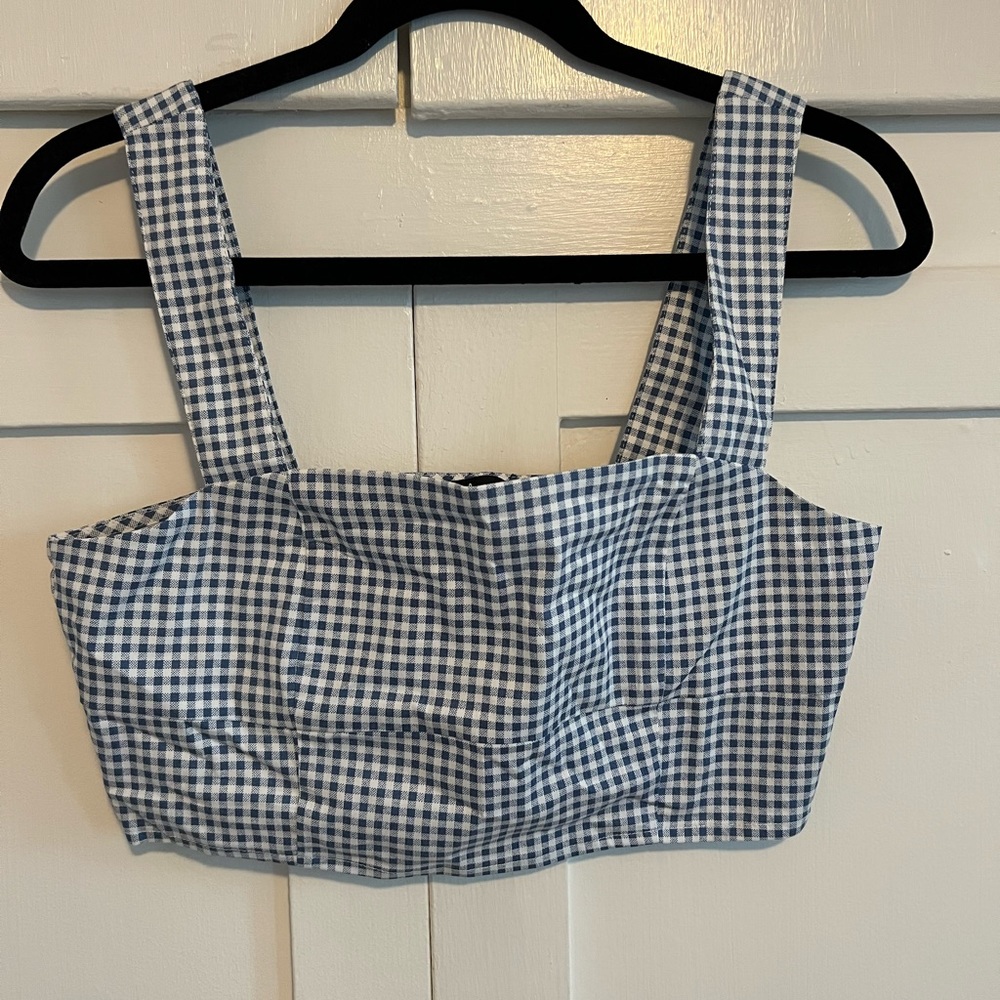 Lulu’s gingham crop top
